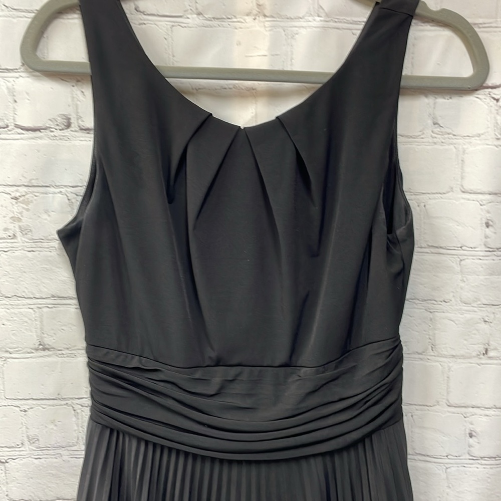 Teeze Me accordion bottom with pleated sleeveless top cocktail size 7 dr… - Picture 4 of 9